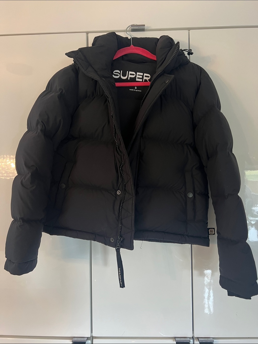 Aritzia Black Short the super Puff  Jacket with Hood